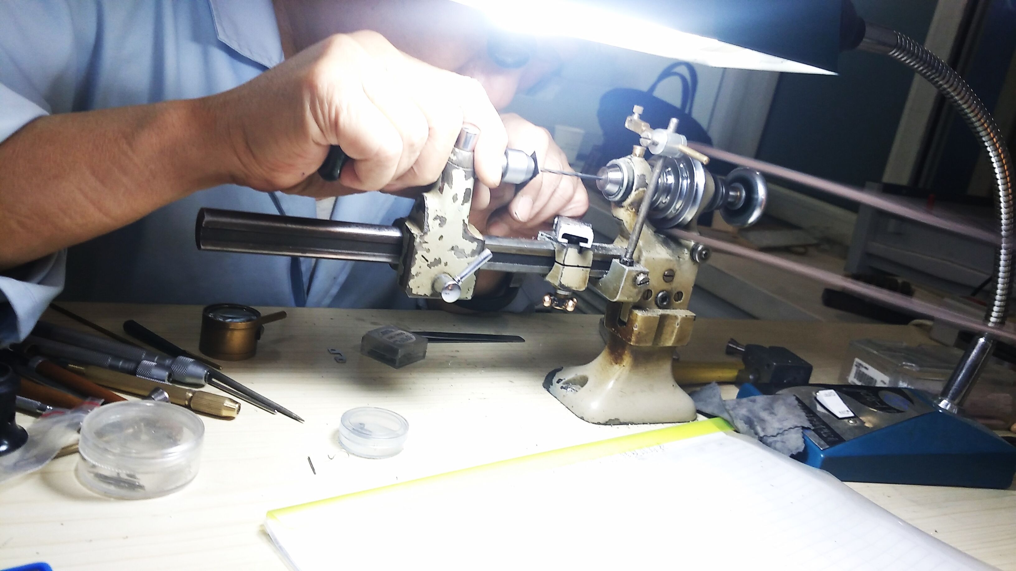 美度手表维修服务中心（美度手表滑丝处理）